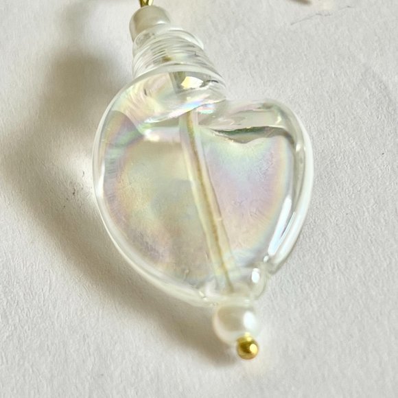 Art Glass AB Conch Shell Earrings White Pearl Murano Style Gold Plated - Picture 9 of 13